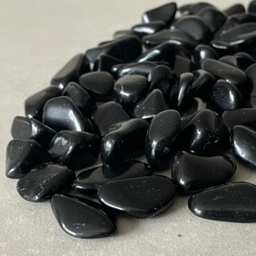 Obsidian Black Tumbled Stones