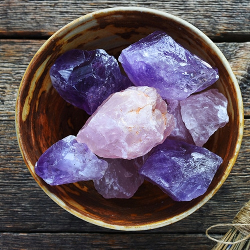 How-to-Use-Amethyst,-Lepidolite,-and-Selenite-to-Improve-Your-Sleep-Quality