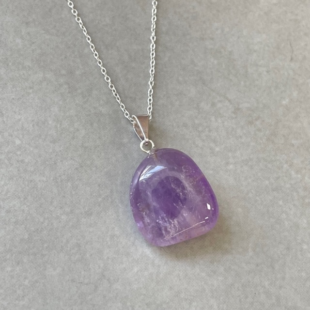 Pendant – Tumbled Amethyst, with bail