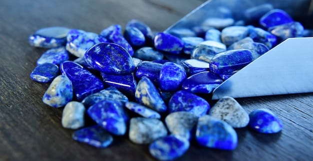 lapis lazuli beautiful natural blue stone
